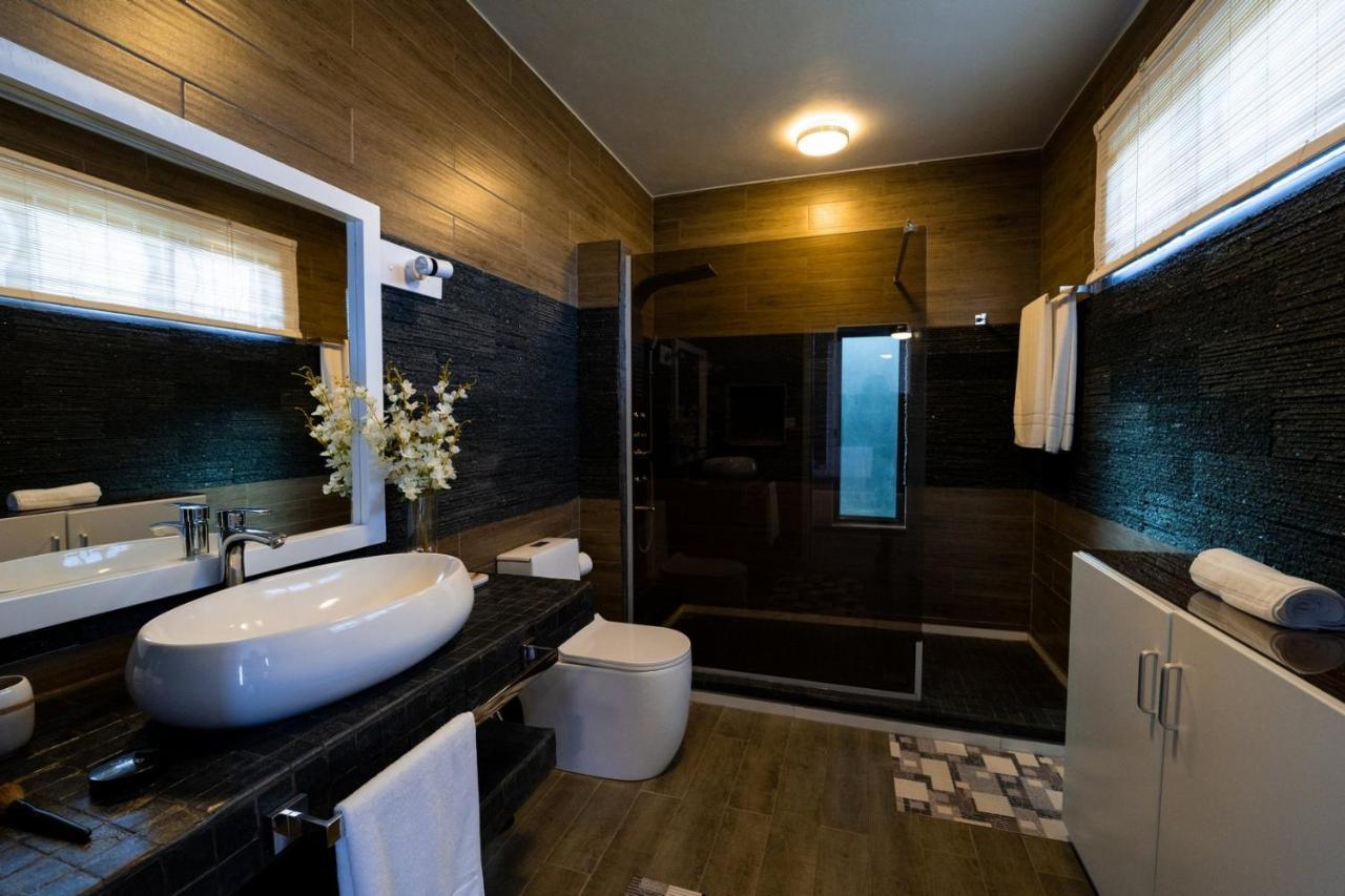 Preety Blue Residence Villas กรองด์เบย์ ภายนอก รูปภาพ