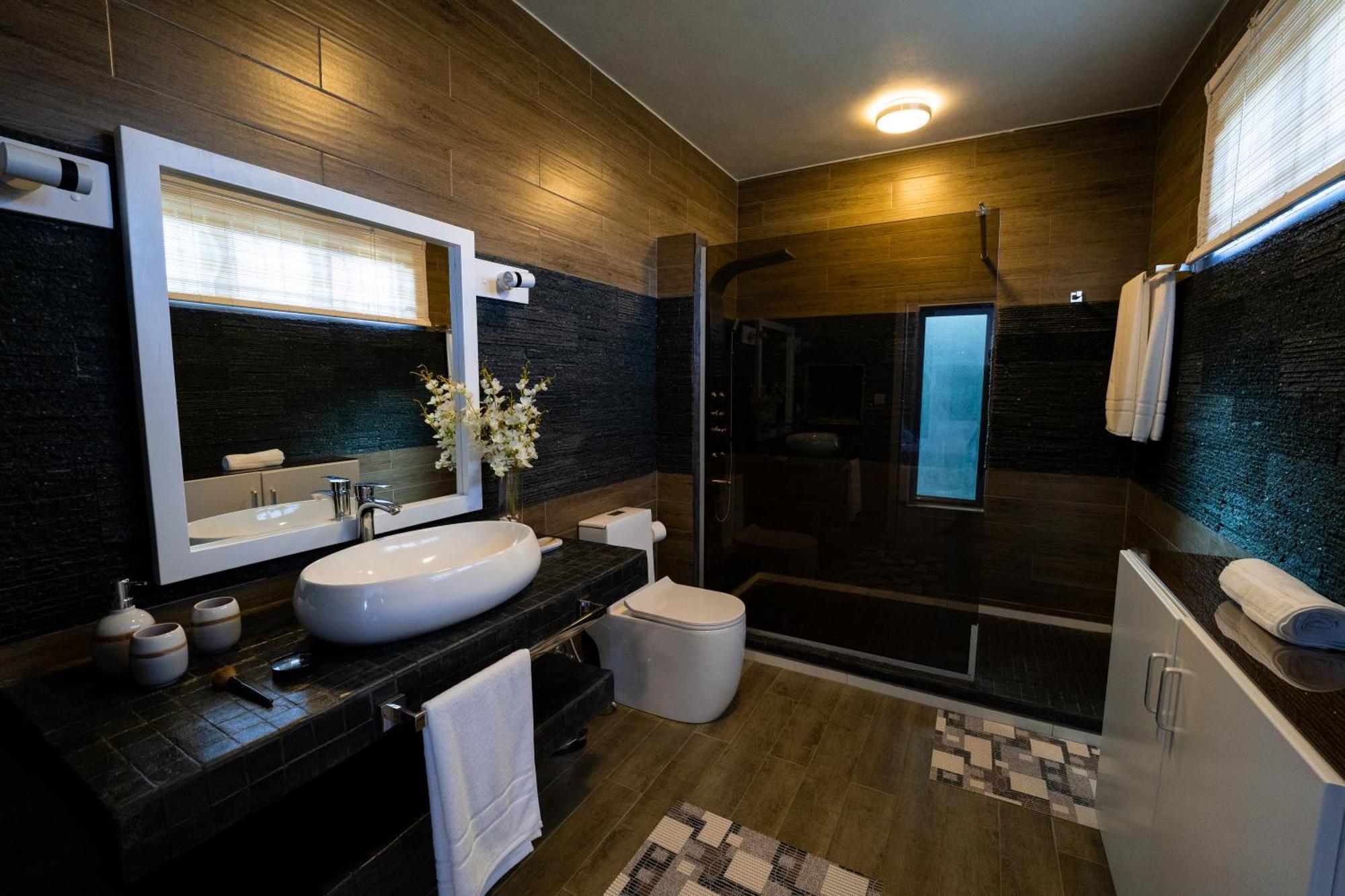 Preety Blue Residence Villas กรองด์เบย์ ภายนอก รูปภาพ
